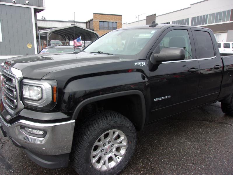 2017 GMC Sierra K1500 SLE photo 3 of 16 of 1gtv2mec5hexample